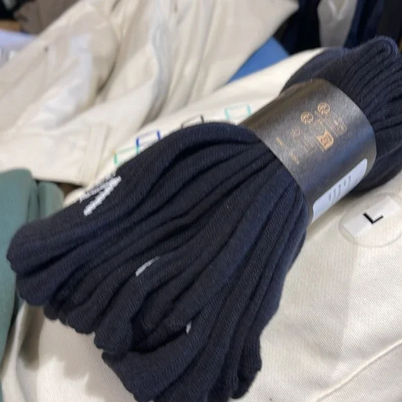 Vans Socks 3 pairs set CREW VANS.
"OFF THE WALL" Black/White
NWT - Picture 10 of 16